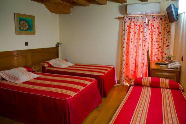 Hotel Jacobeo Belorado Eksteriør bilde